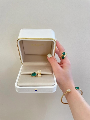 Custom 18K Gold Diamond Jewelry Geometric Floral Abstract Design luxury brand