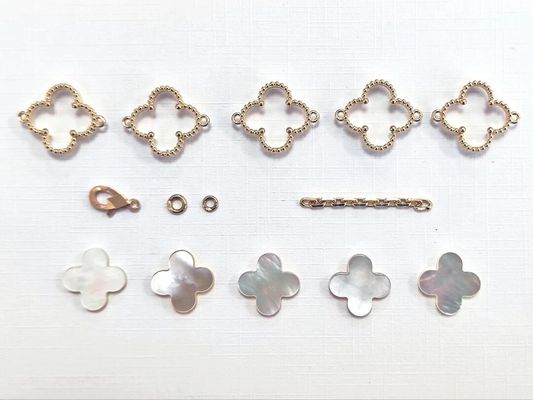 5 Motifs 18K Yellow Gold Vintage Bracelet