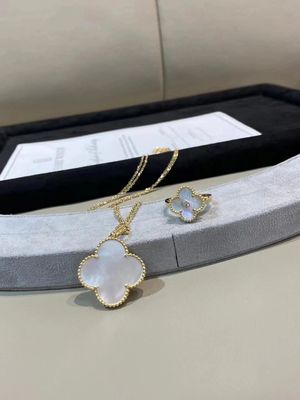 Ouro sólido de 18 quilates personalizável Custom Brand Joias Fábrica de jóias China