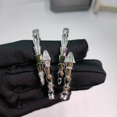 Serpenti Viper One-Coil 18 Kt Bracelet de ouro com Pavé Diamantes na cabeça e cauda Joias Bulgari