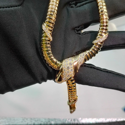 Serpenti 18 Kt Colar de ouro amarelo com Demi Pavé Diamantes E Olhos de Ónix Negro 18K Gold High Jewelry